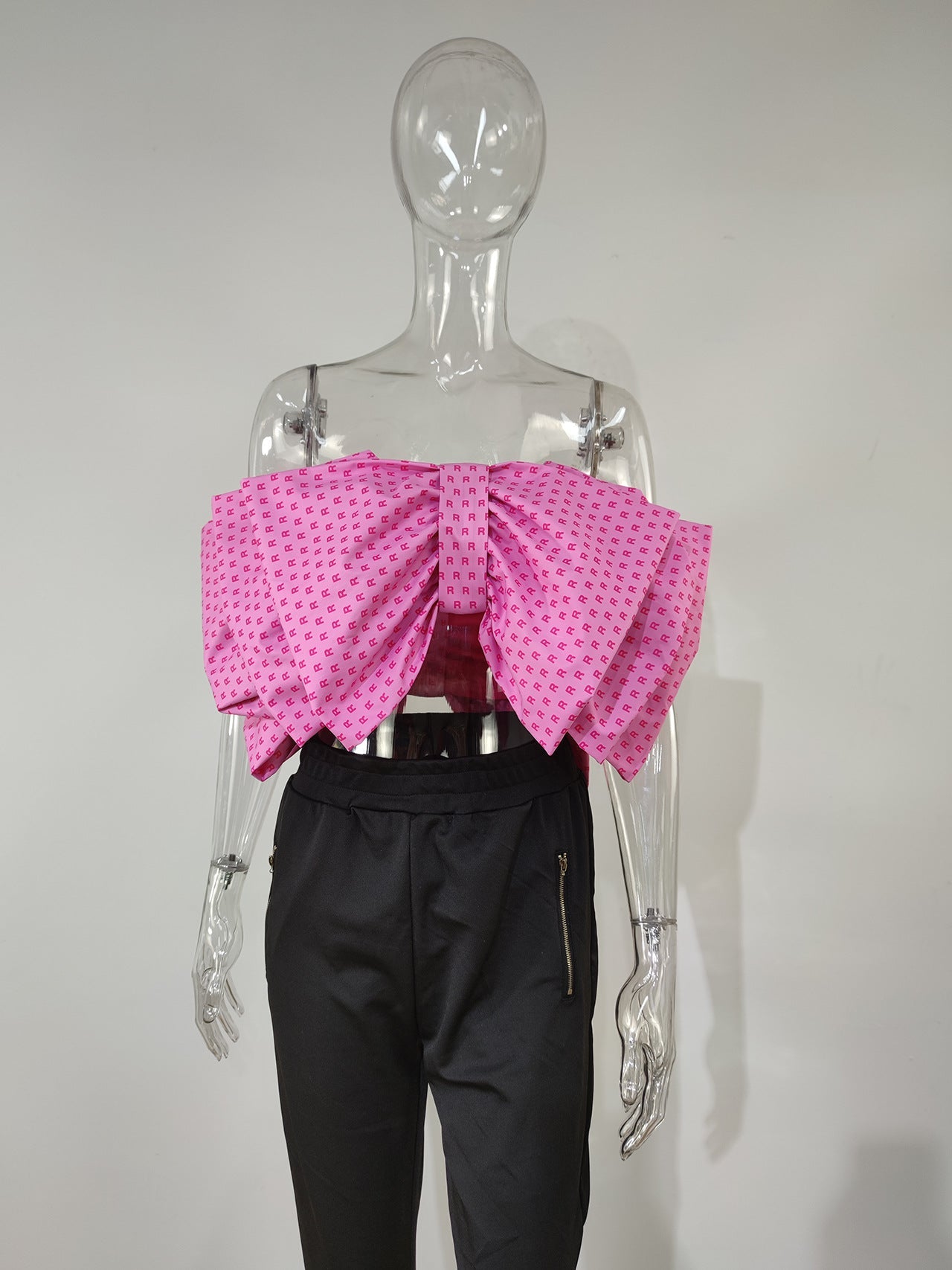 Stay on trend with Women Butterfly Crop Tops, showcasing sleeveless style and a chic bow collar. Perfect for fashionable moments in the United States.