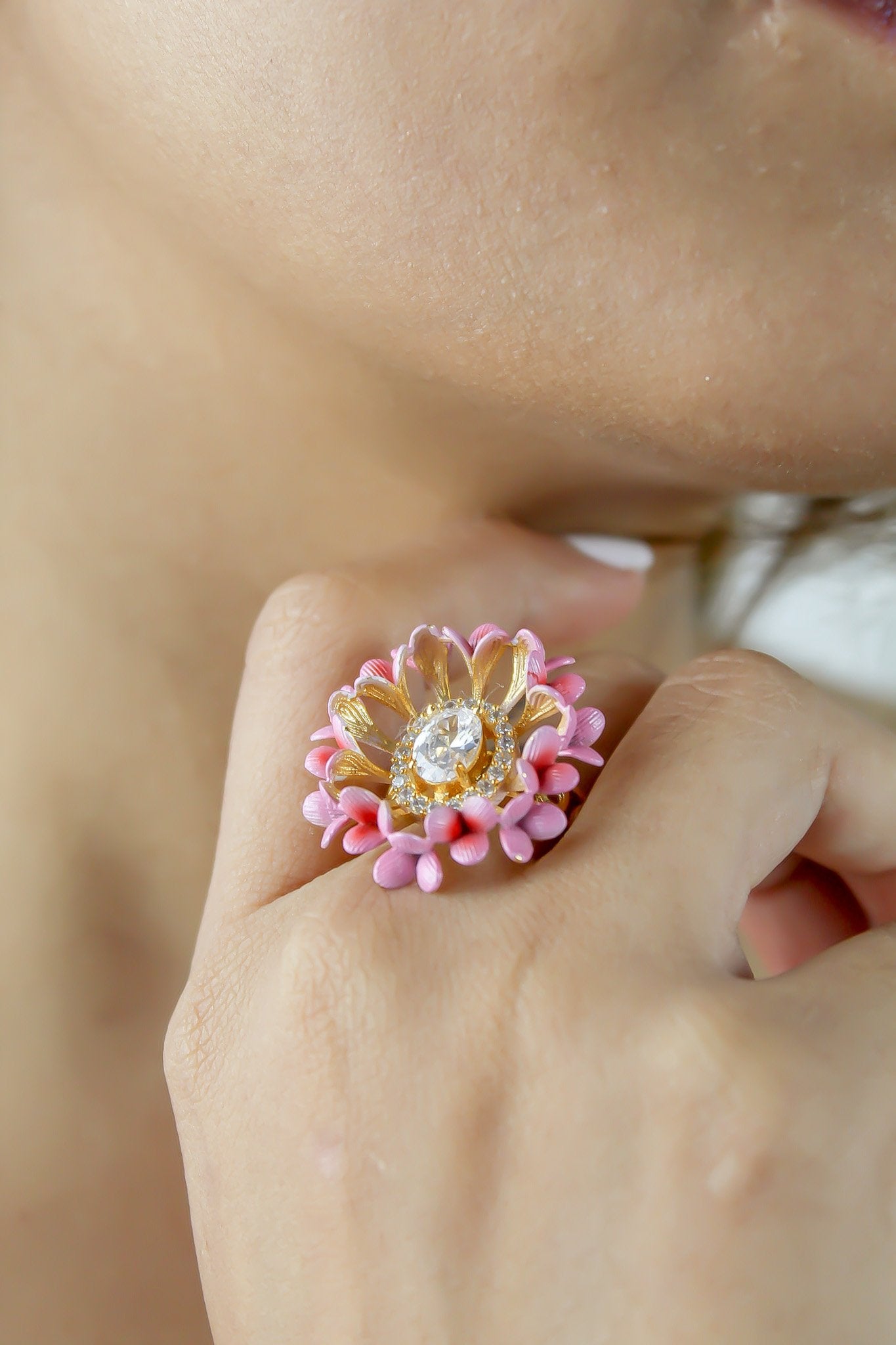 Vivid Daisy Ring