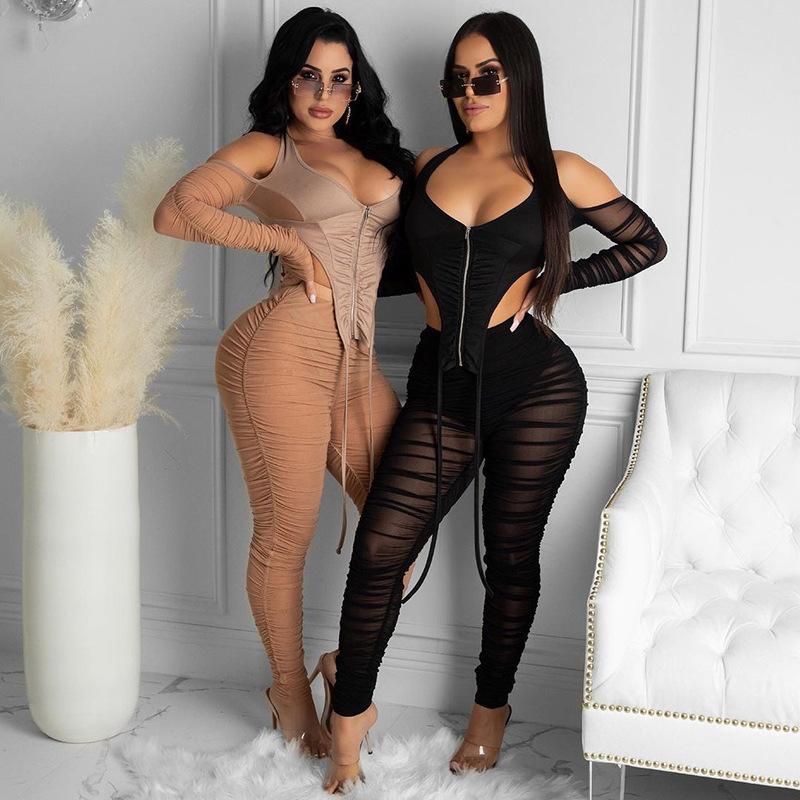  Explore the chic Women's Streetwear Set - Off-Shoulder Zipper Tops paired with High Waist Skinny Slim Pants. Perfect for fashion-forward looks. Available in the United States.